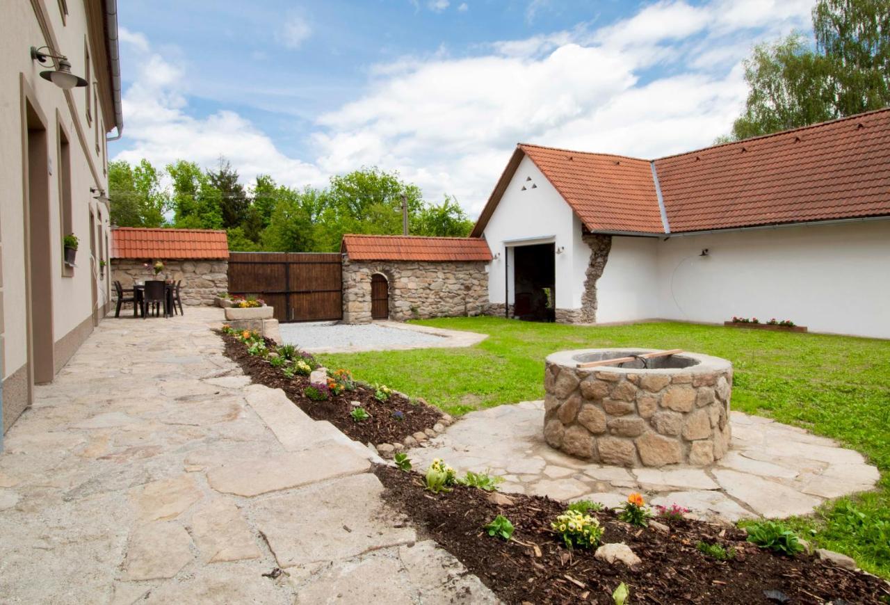 Residence Klazary U Zumberka Kamenna Buitenkant foto